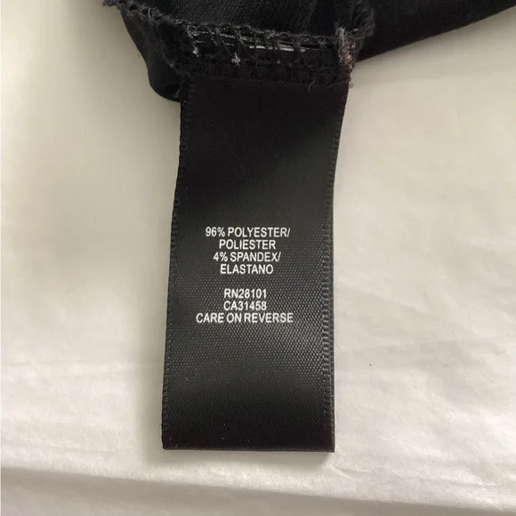 One Black ❣️ BCBG Paris Tops Lg - Picture 15 of 16